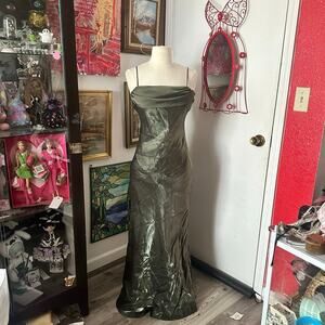 betsey & adam dark green vintage y2k silky look formal dress
